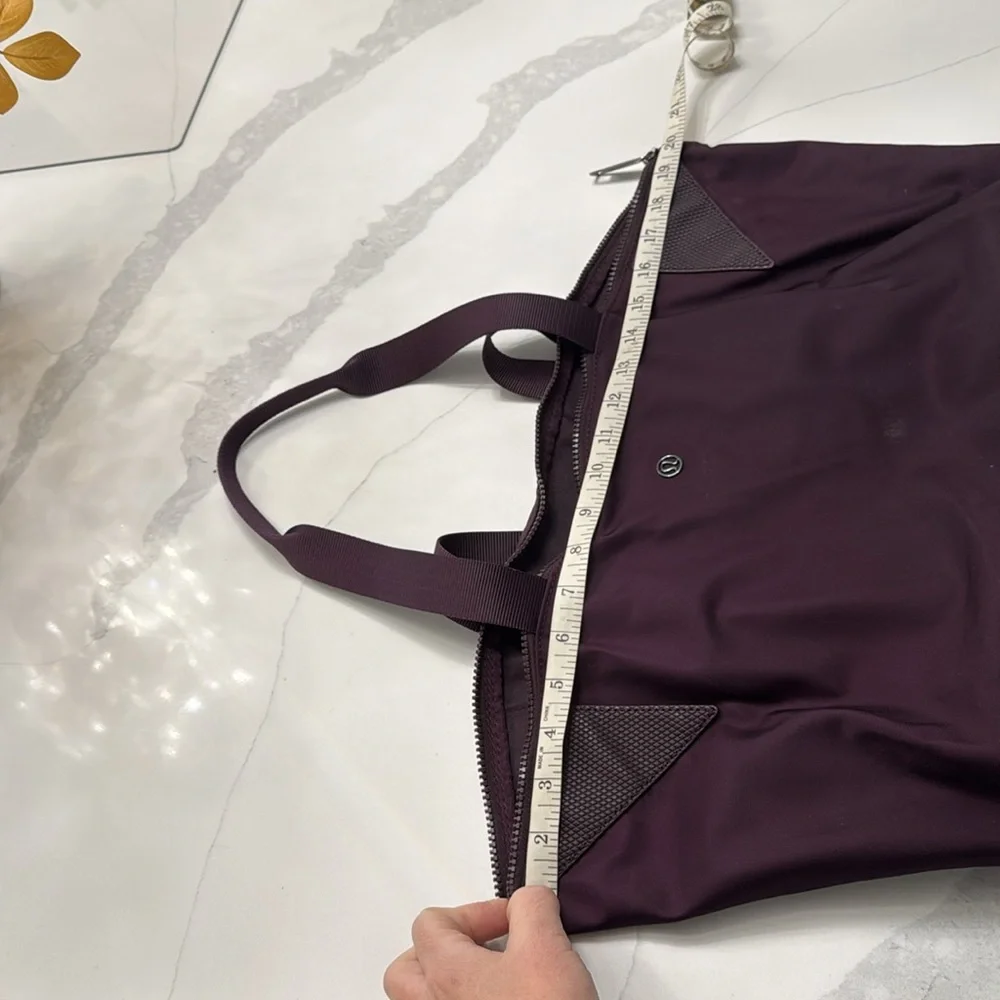***SOLD ON MERCARI***Lululemon purple zipper tote bag - Picture 6 of 10